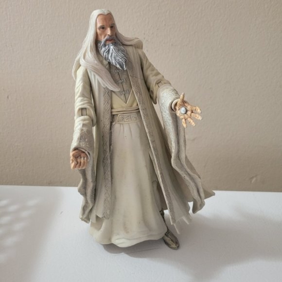 NLP Entertainment Other - 2001 Lord of the Rings Saruman Action Figure
